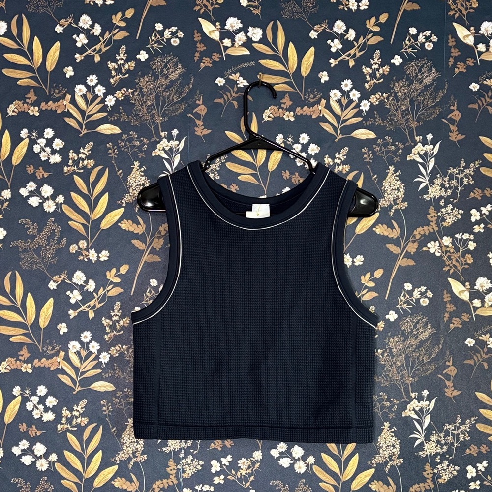 All in Motion Navy Crop Top Muscle Shirt Size XXL